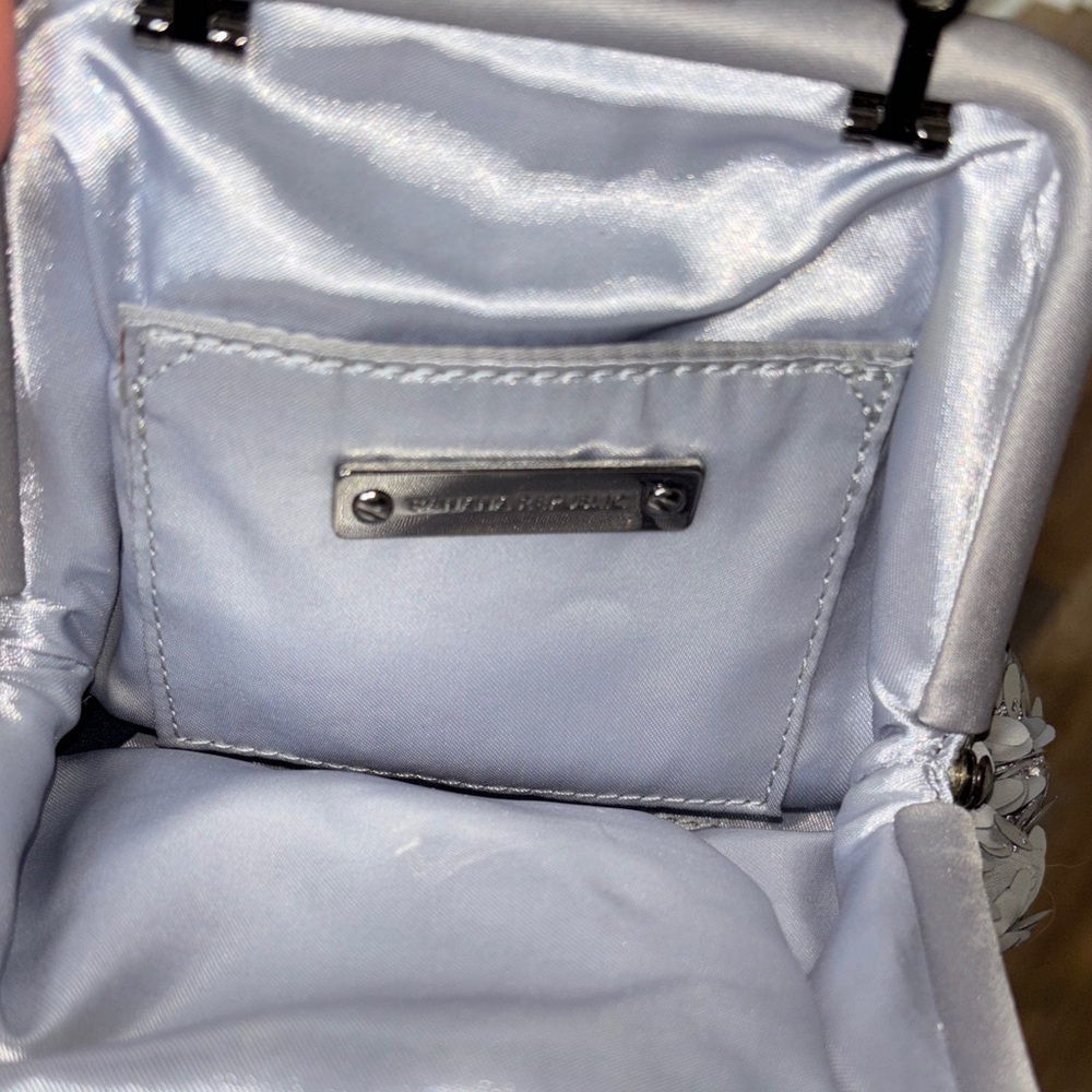 Banana Republic Sequin purse - Picture 3 of 5